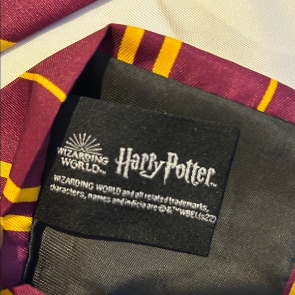 Harry Potter Griffindor Burgundy and Gold Striped Tie Adult Cosplay Costume - Picture 10 of 16